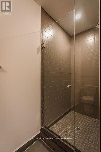 903W - 27 Bathurst Street, Toronto, ON - Indoor