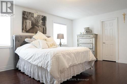40 Rampart Drive, Brampton, ON - Indoor Photo Showing Bedroom