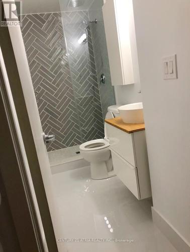 202 - 32 Stewart Street, Toronto, ON - Indoor