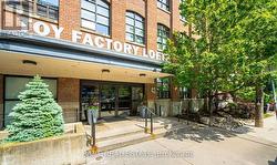 217 - 43 HANNA AVENUE  Toronto, ON M6K 1X1