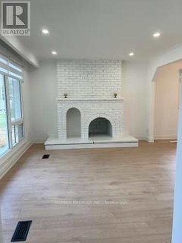 639 Pine Grove Avenue, Innisfil, ON - Indoor Photo Showing Other Room