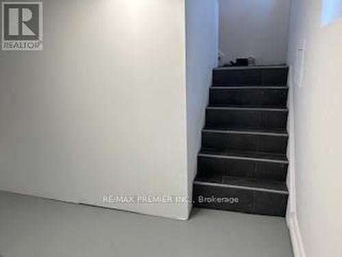 639 Pine Grove Avenue, Innisfil, ON - Indoor Photo Showing Other Room