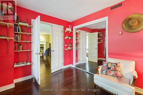 Large closet - 104 - 295 Gilmour Street, Ottawa, ON - Indoor Photo Showing Other Room