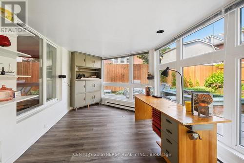 A large space to spend time in - 104 - 295 Gilmour Street, Ottawa, ON - Indoor Photo Showing Kitchen