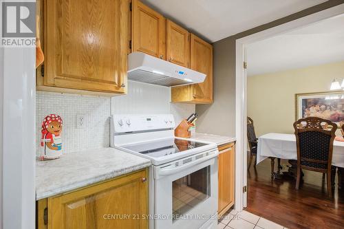 Plenty of cupboards and counter space - 104 - 295 Gilmour Street, Ottawa, ON - Indoor Photo Showing Kitchen