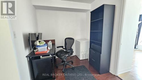1516 - 7 Lorraine Drive, Toronto, ON - Indoor Photo Showing Office