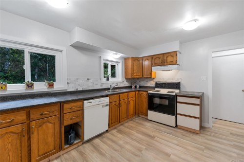 241 Aust Way, Salt Spring, BC 