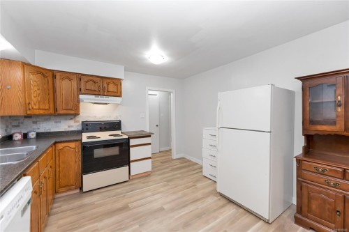 241 Aust Way, Salt Spring, BC 