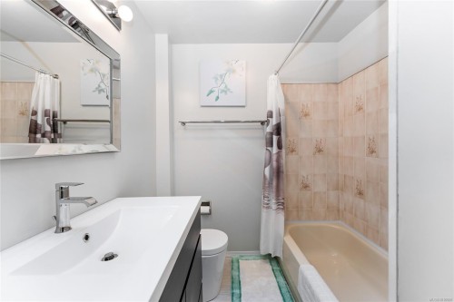 241 Aust Way, Salt Spring, BC 