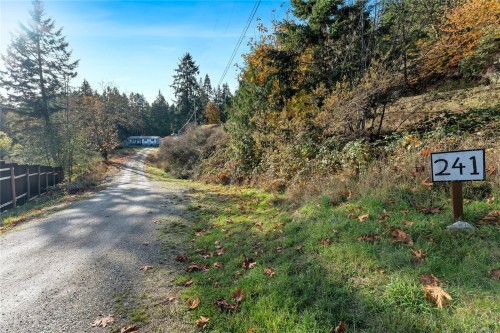 241 Aust Way, Salt Spring, BC 