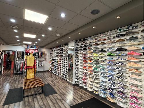 543 Bernard Avenue, Kelowna, BC 