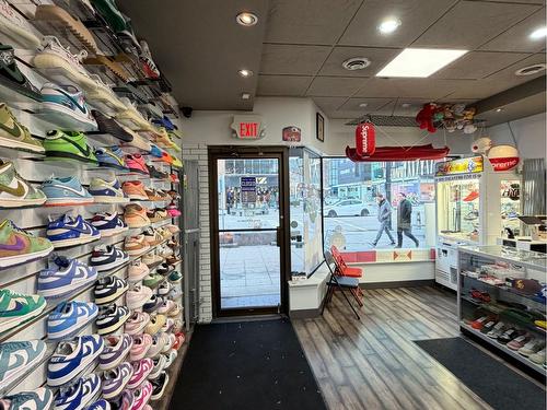 543 Bernard Avenue, Kelowna, BC 