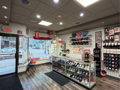 543 Bernard Avenue, Kelowna, BC 