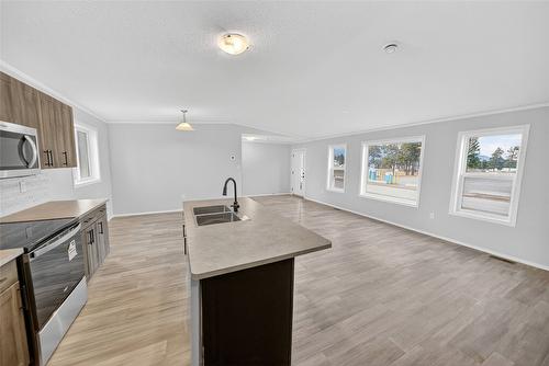 8948 Rundle Place, Canal Flats, BC 