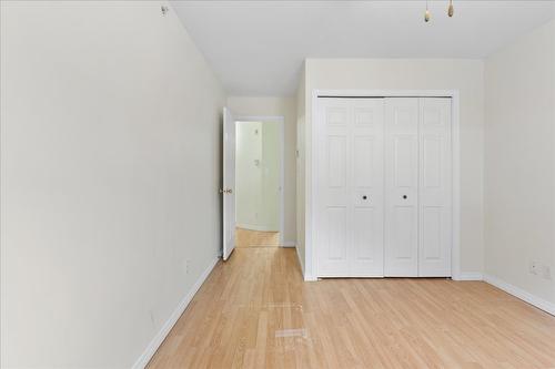 403-3806 35 Avenue, Vernon, BC - Indoor Photo Showing Other Room