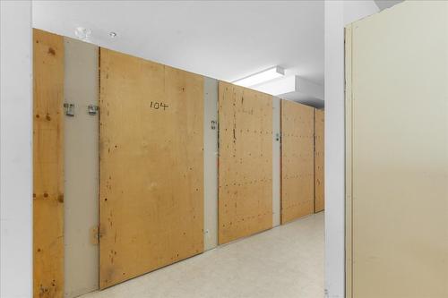 403-3806 35 Avenue, Vernon, BC - Indoor Photo Showing Other Room