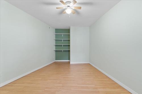 403-3806 35 Avenue, Vernon, BC - Indoor Photo Showing Other Room