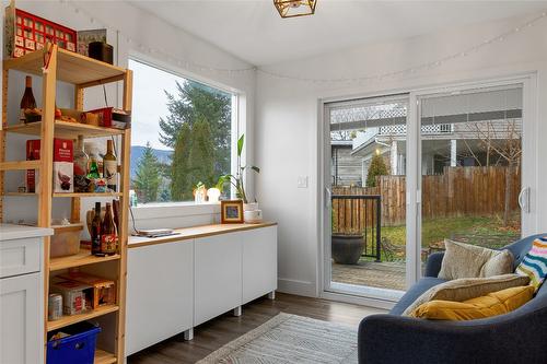 1527 40 Street, Vernon, BC - Indoor