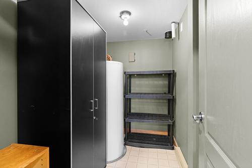 33-7640 Porcupine Road, Big White, BC - Indoor Photo Showing Other Room