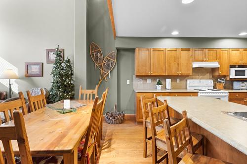 33-7640 Porcupine Road, Big White, BC - Indoor