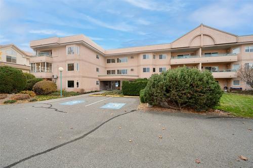 109-8700 Jubilee Road, Summerland, BC - Outdoor With Facade