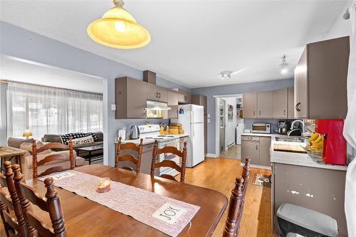 327 Evergreen Way, Vernon, BC - Indoor