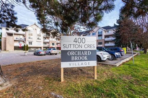 110-400 Sutton Crescent, Kelowna, BC - Outdoor