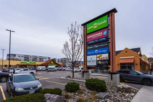 110-400 Sutton Crescent, Kelowna, BC - Outdoor
