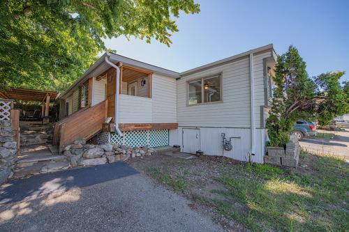 211-15401 Kalamalka Road, Coldstream, BC 