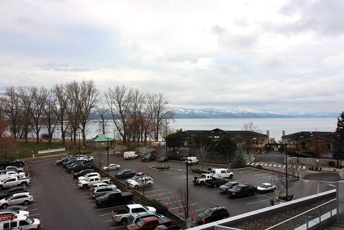 411-3340 Lakeshore Road, Kelowna, BC - Outdoor With Body Of Water With View