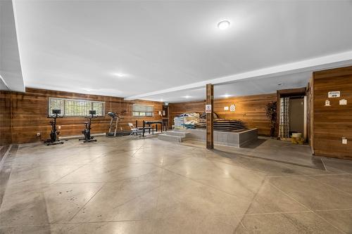 14-5485 Lac Le Jeune Road, Kamloops, BC - Indoor Photo Showing Garage