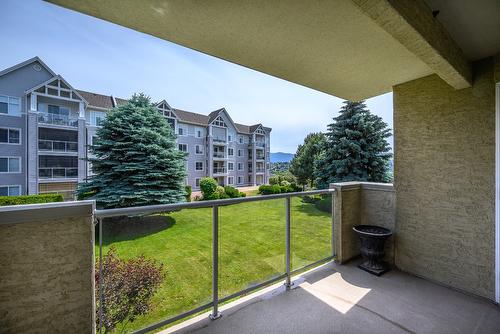 213-3300 Centennial Drive, Vernon, BC - Outdoor