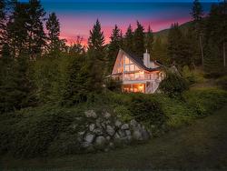 11190 3A Highway  Sanca, BC V0B 1A2