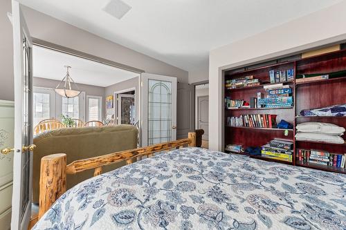 11190 3A Highway, Sanca, BC - Indoor Photo Showing Bedroom