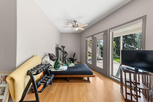 11190 3A Highway, Sanca, BC - Indoor Photo Showing Other Room