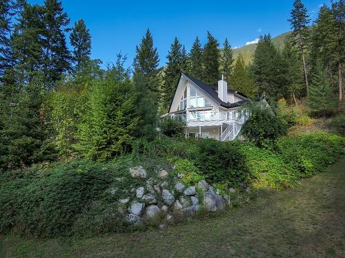 11190 3A Highway, Sanca, BC - Outdoor