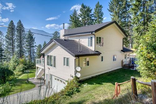 11190 3A Highway, Sanca, BC - Outdoor With Exterior