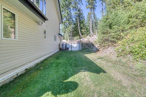 11190 3A Highway, Sanca, BC - Outdoor