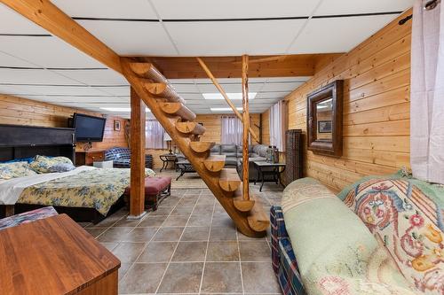 11190 3A Highway, Sanca, BC - Indoor