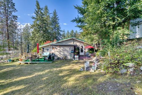 11190 3A Highway, Sanca, BC - Outdoor