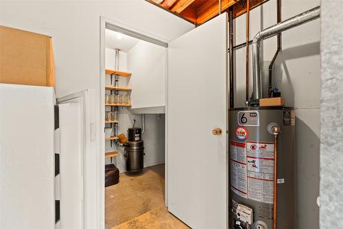 1701 Erickson Road, Creston, BC - Indoor Photo Showing Basement