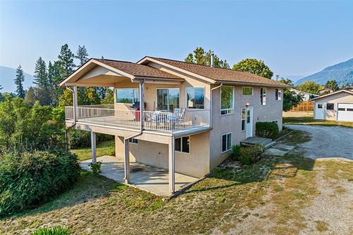 1701 Erickson Road, Creston, BC - Outdoor With Deck Patio Veranda