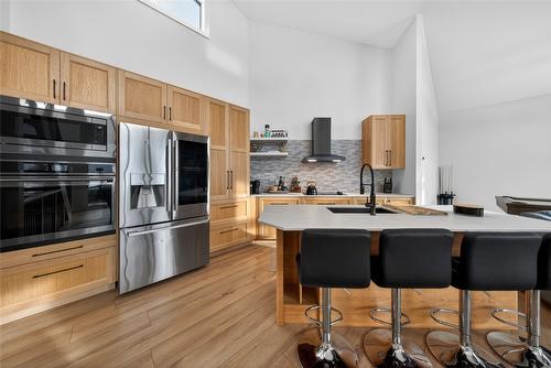 856 Antler Ridge Road, Invermere, BC - Indoor Photo Showing Kitchen
