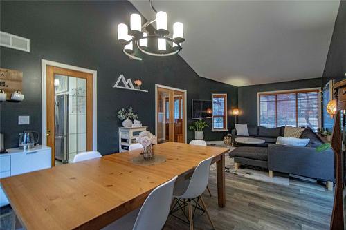 2611 Evergreen Drive, Penticton, BC - Indoor Photo Showing Other Room