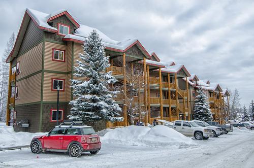 210-300 Stemwinder Drive, Kimberley, BC - Outdoor With Facade