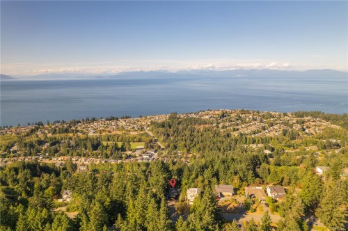 5030 Lost Lake Rd, Nanaimo, BC 