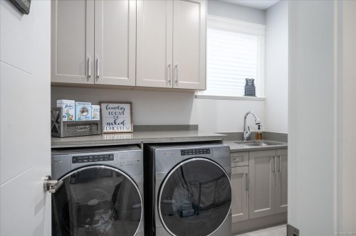 9048 Driftwood Dr, Chemainus, BC 