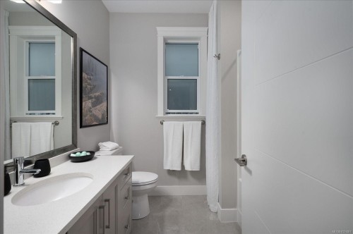 9048 Driftwood Dr, Chemainus, BC 