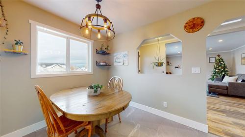 203 8Th Street, Cranbrook, BC - Indoor Photo Showing Dining Room