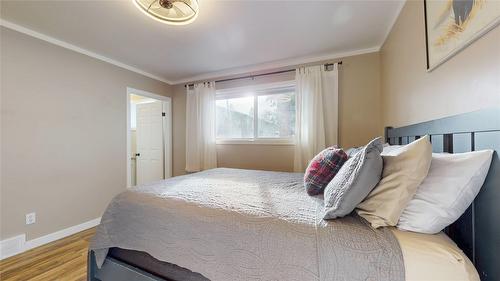 203 8Th Street, Cranbrook, BC - Indoor Photo Showing Bedroom